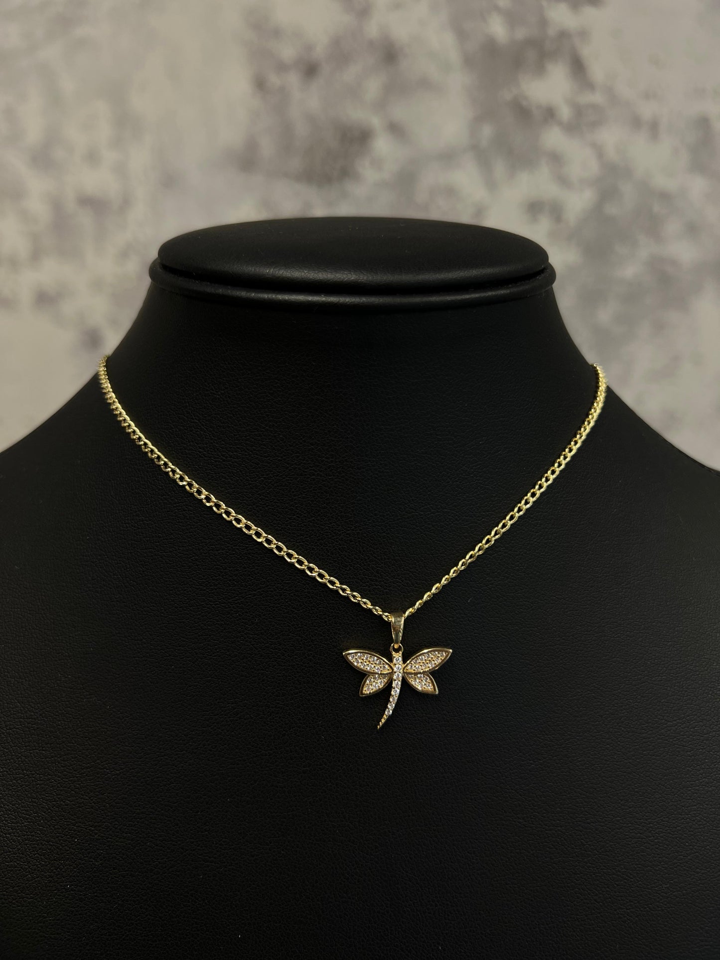 HOLLOW CUBAN CHAIN WITH FIREFLY PENDANT