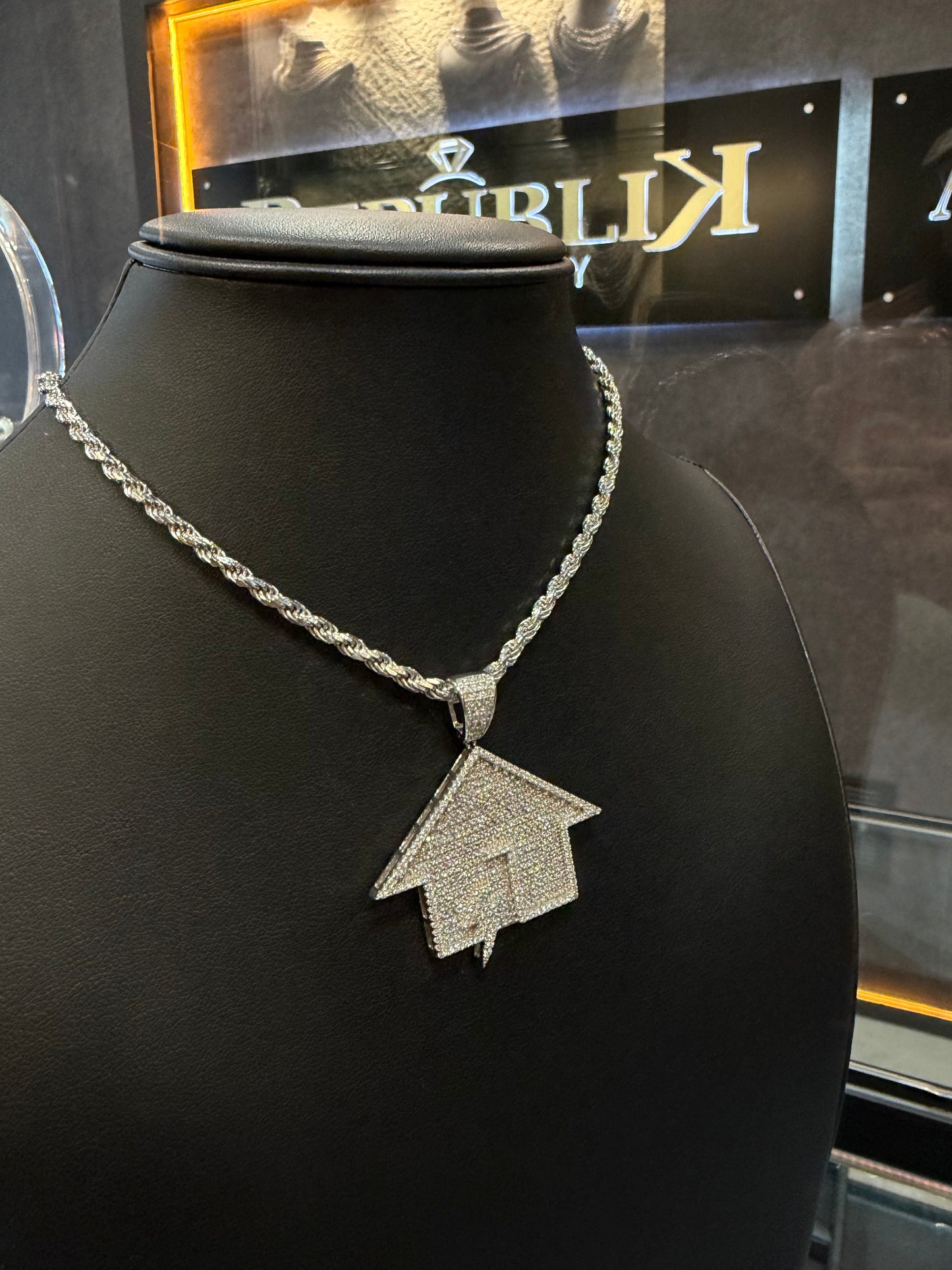 925 TRAP HOUSE PENDANT + SOLID ROOE CHAIN WHITE GOLDPLATED