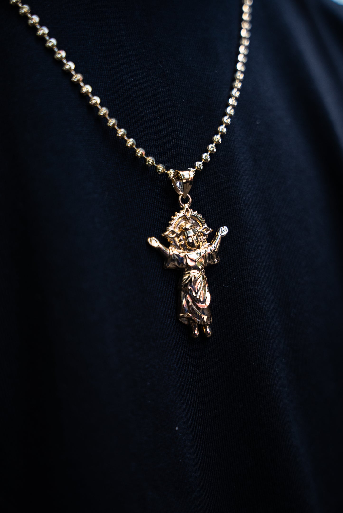 14K MOON CUT CHAIN AND BABY JESUS PENDANT