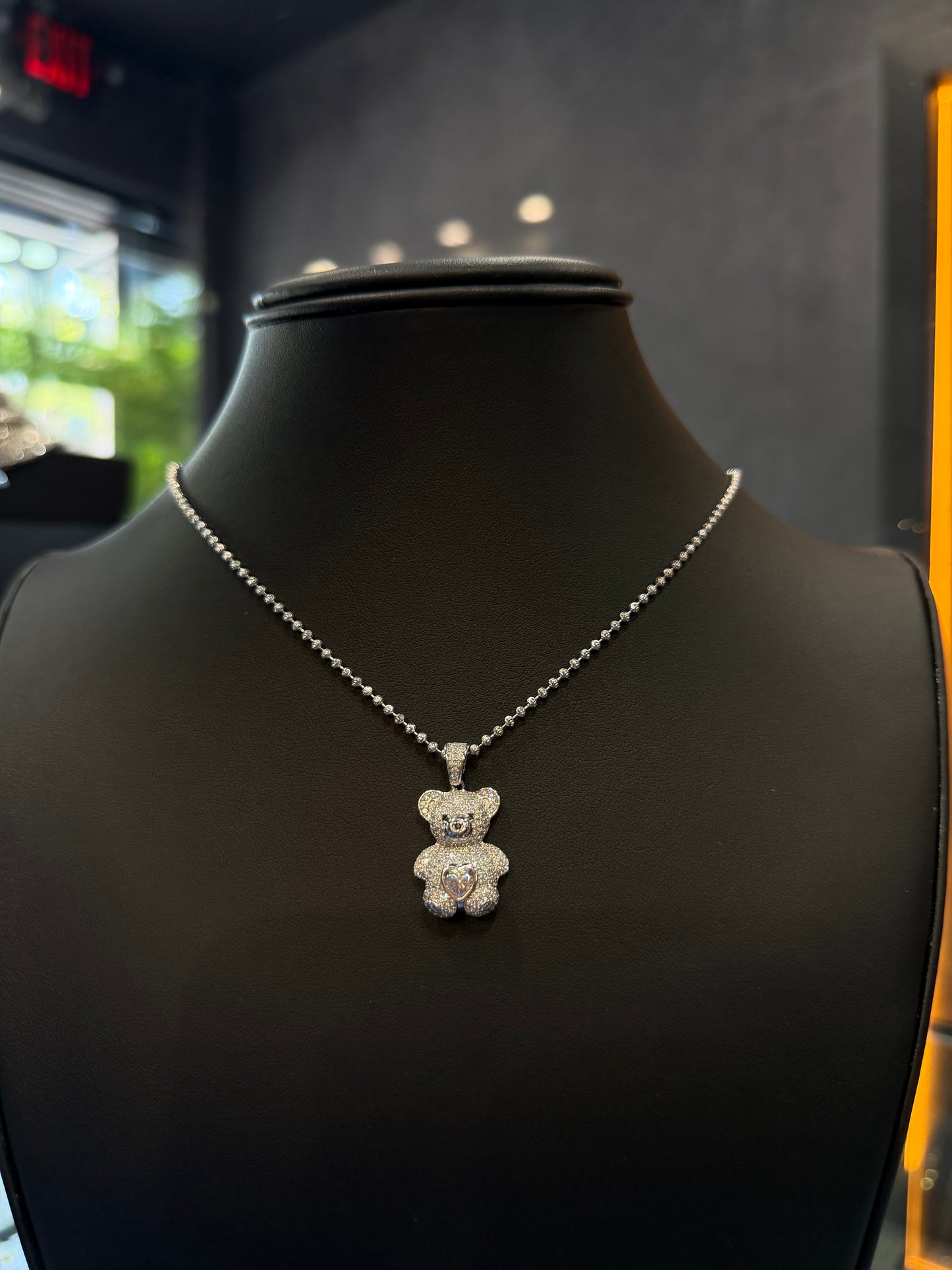 925 MOISSANITE PENDANT & MOON CUT CHAIN