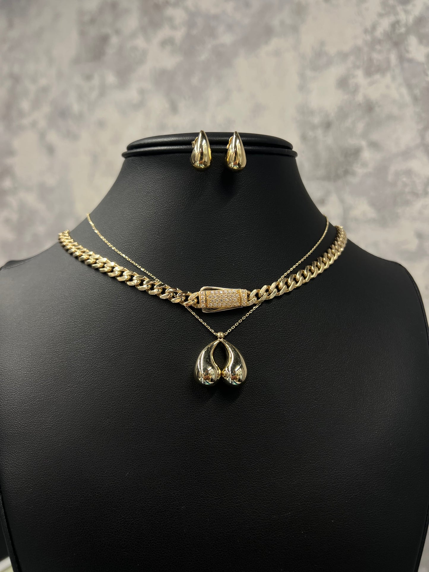 14K HOLLOW CHOCKER AND LUXURY NECKLACE WITH EARRINGS
