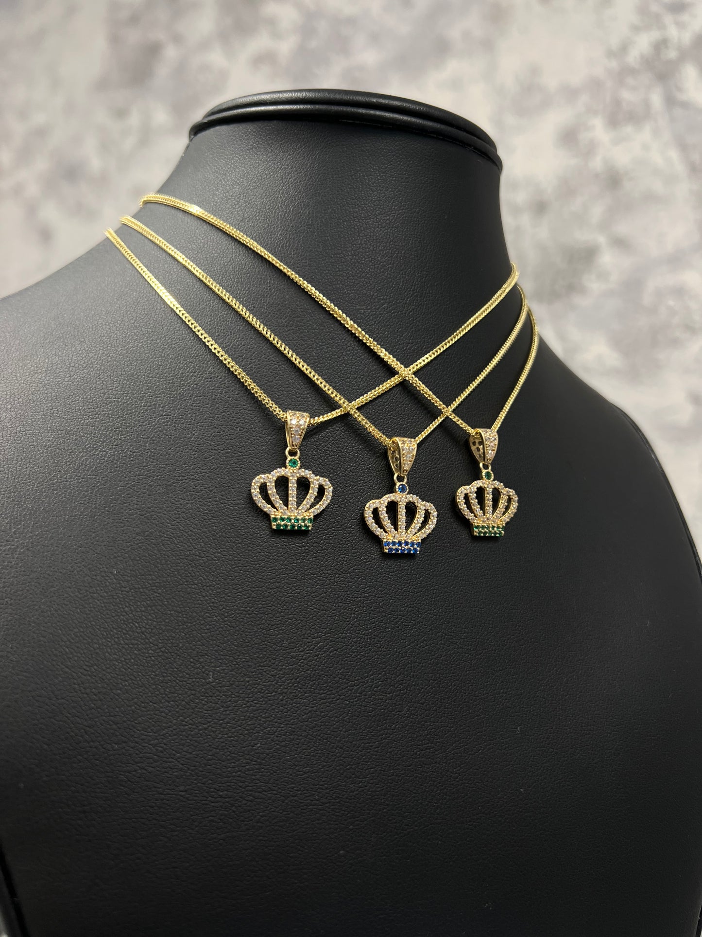 14K FRANCO CHAIN WITH CROWN PENDANT “ GREEN AND BLUE”