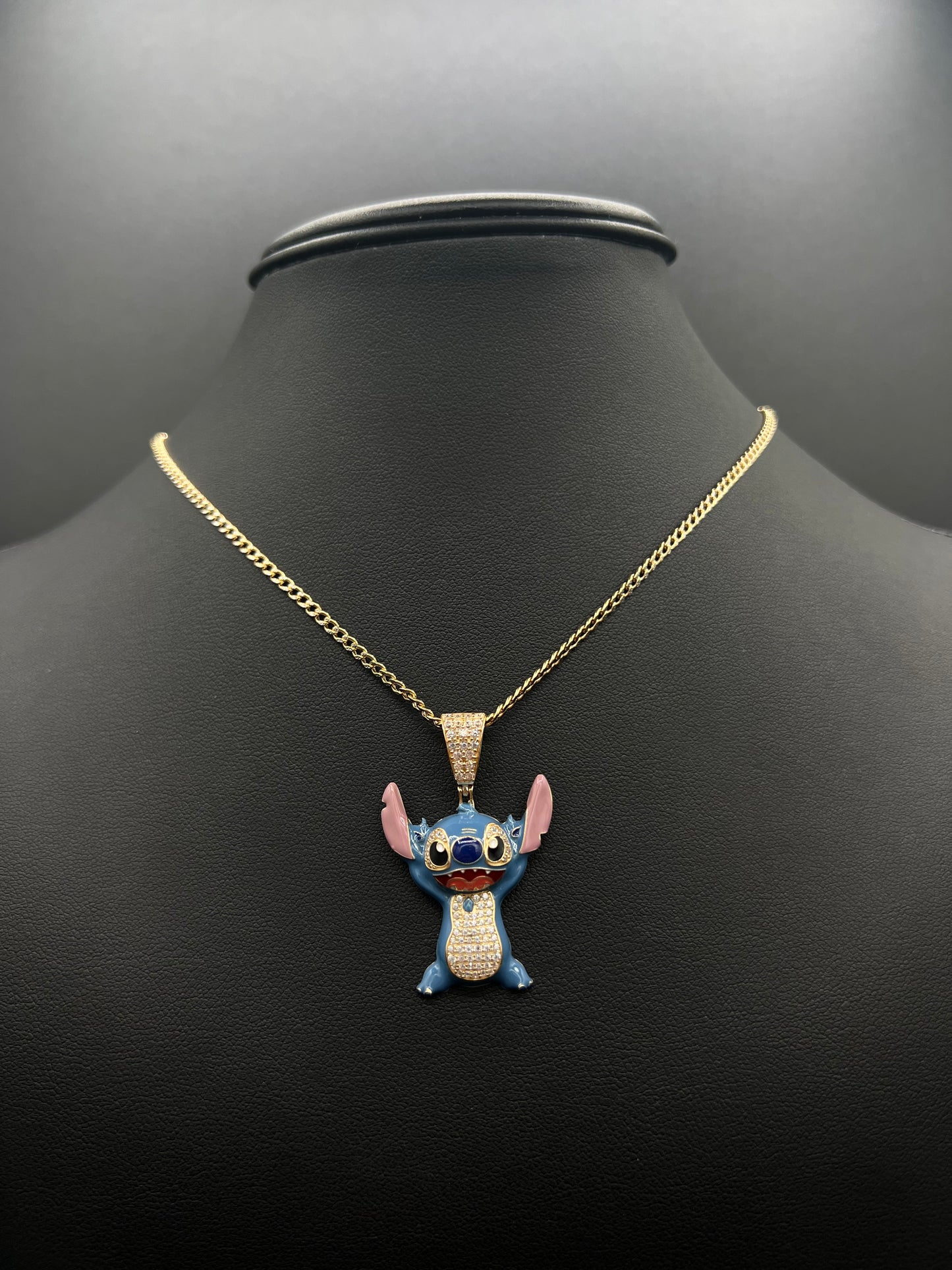 14K HOLLOW CUBAN CHAIN “ TWO TONES” AND STITCH PENDANT