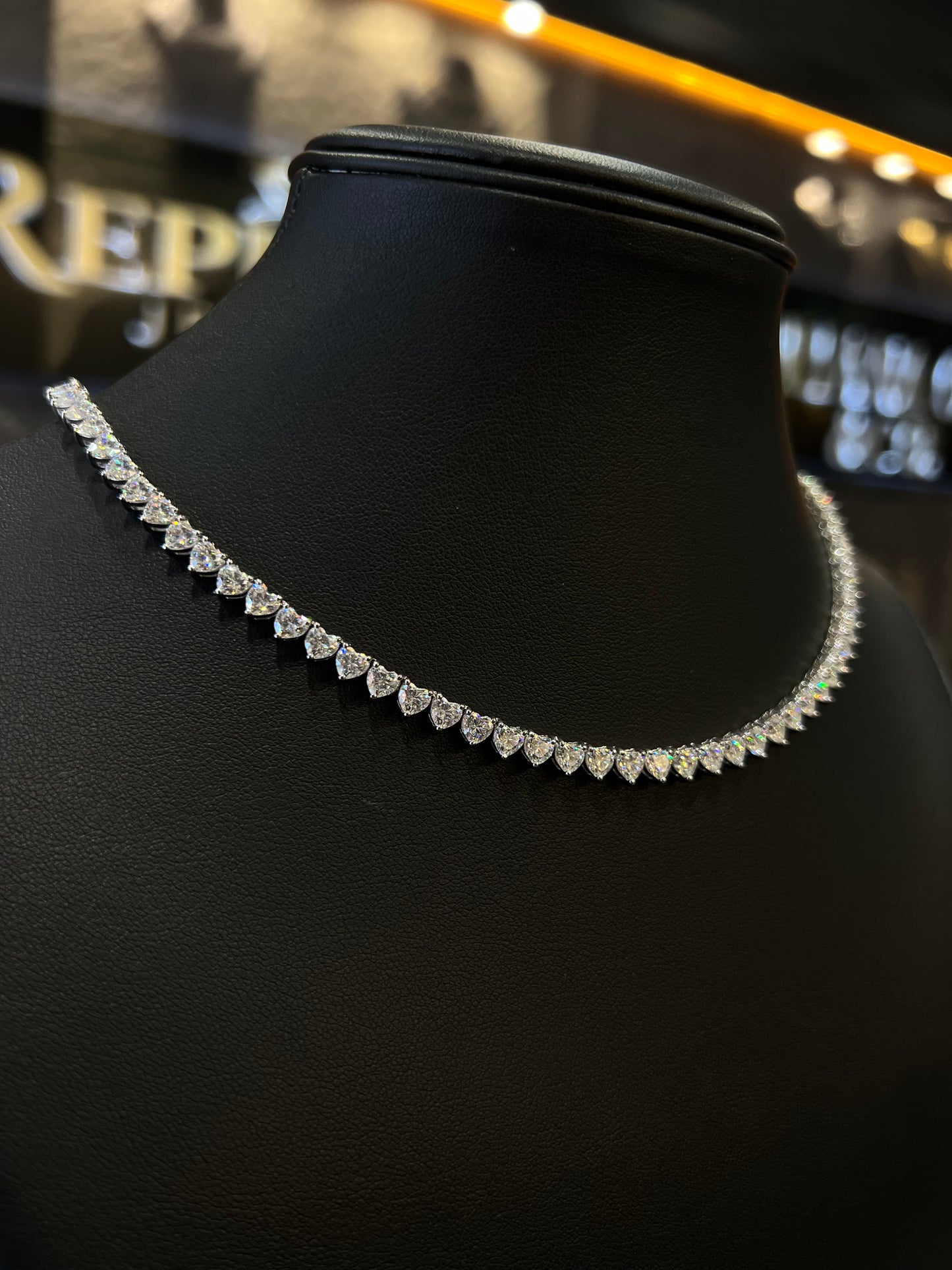 MOISSANITE CHOKER