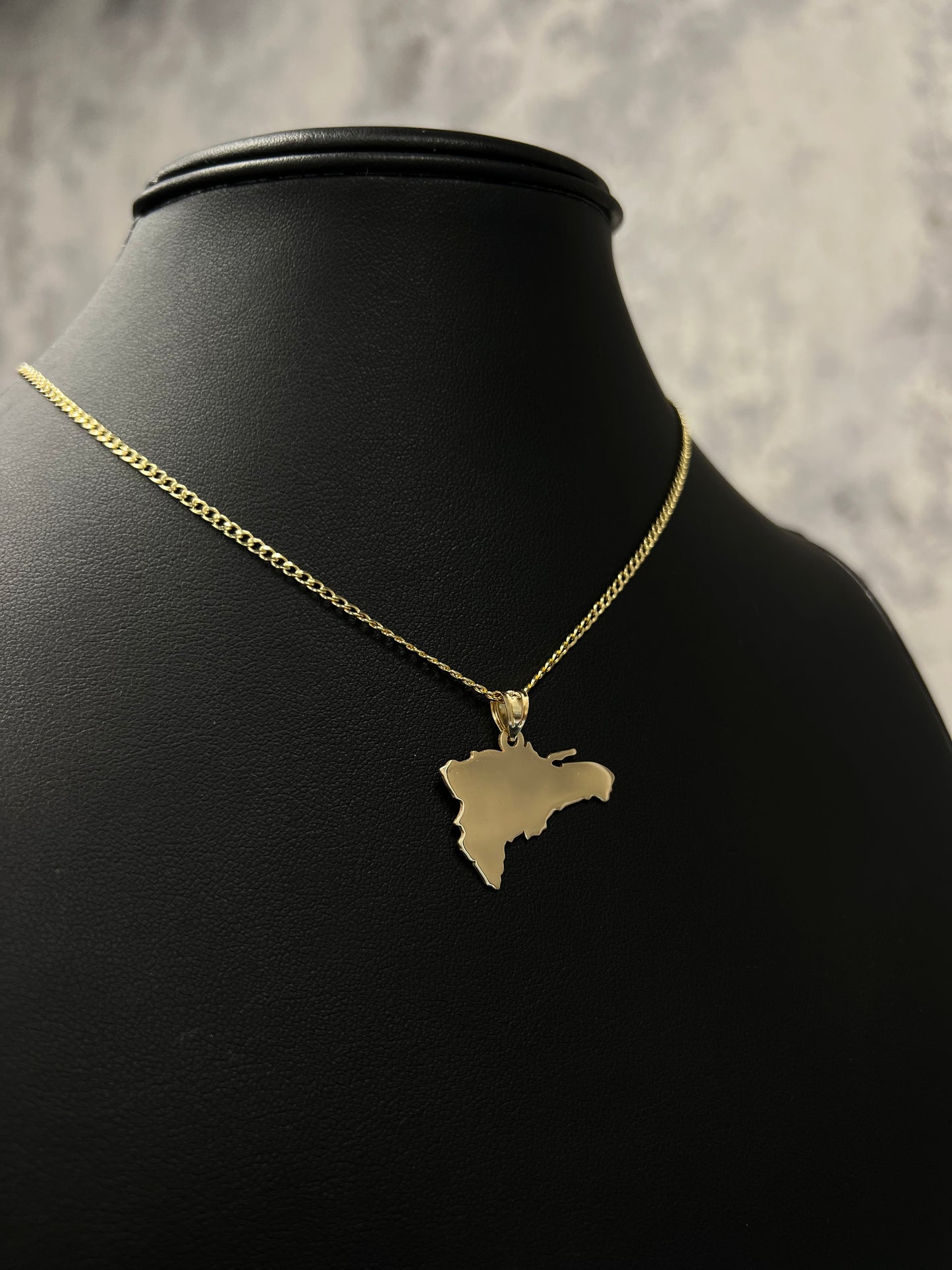 14K HOLLOW CUBAN CHAIN WITH DR “ MAP” PENDANT