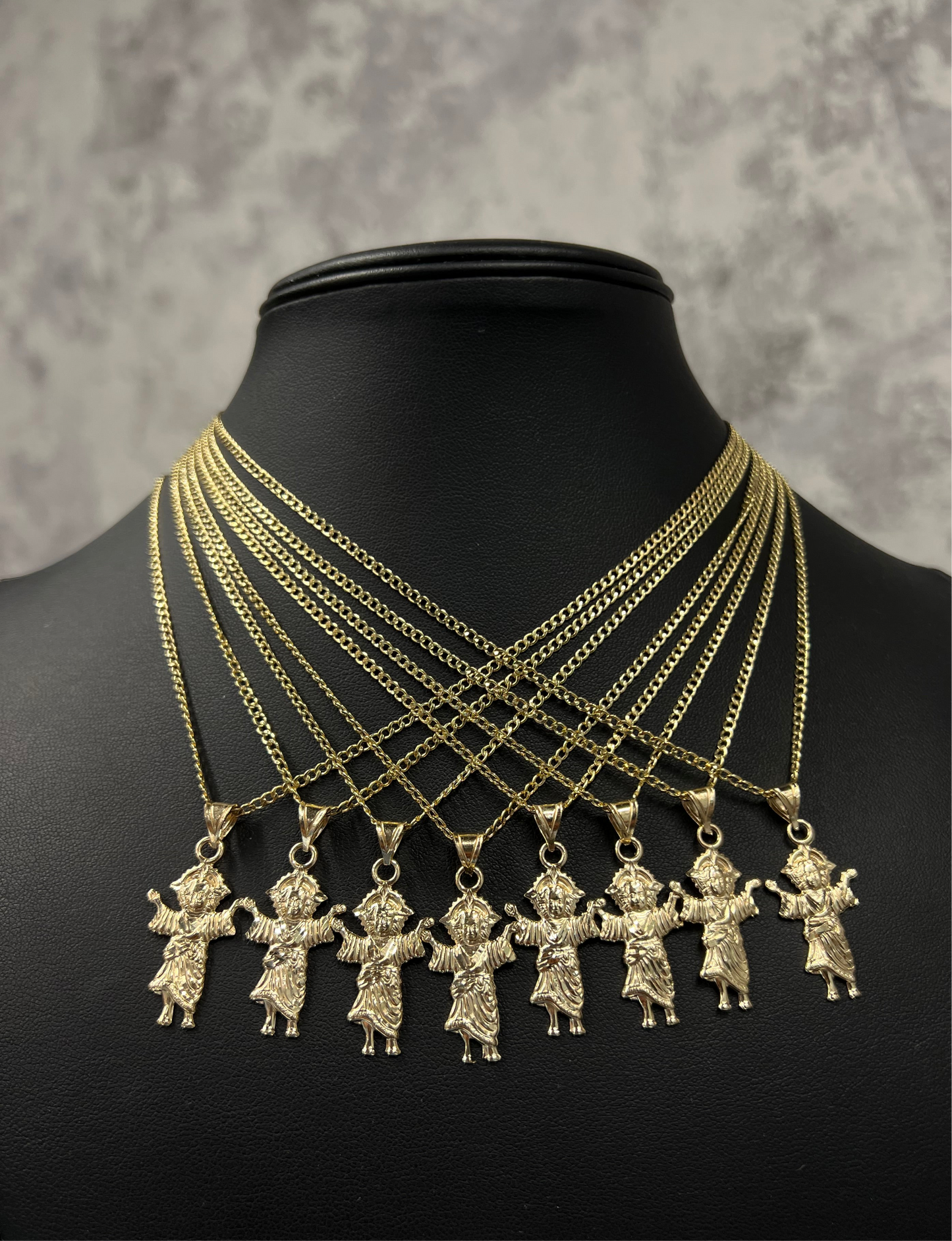 14K HOLLOW CUBAN CHAIN WITH DIVINO NINO PENDANT