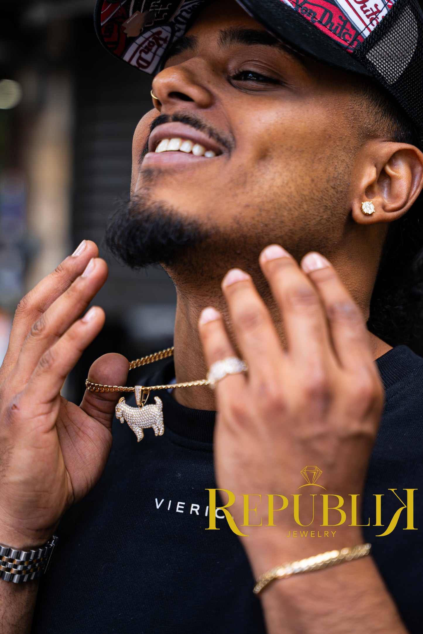 14K HOLLOW CHAIN WITH GOAT PENDANT