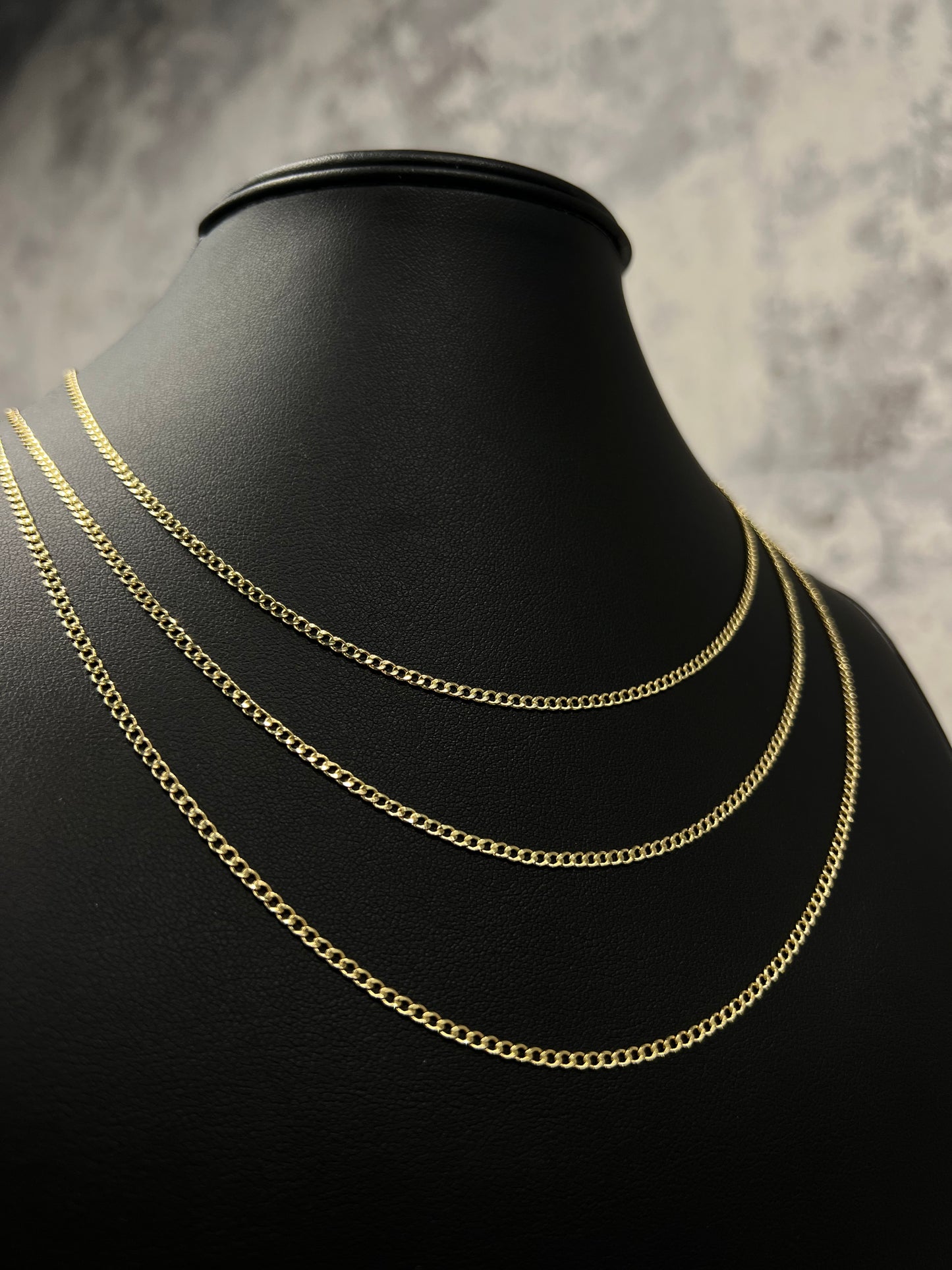 14K HOLLOW CUBAN CHAIN