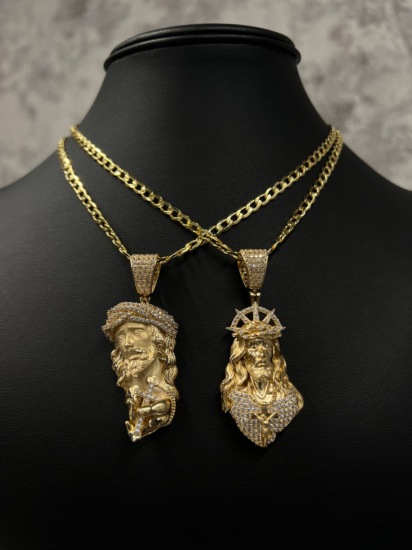 14K HOLLOW CUBAN CHAIN WITH JESUS PENDANT