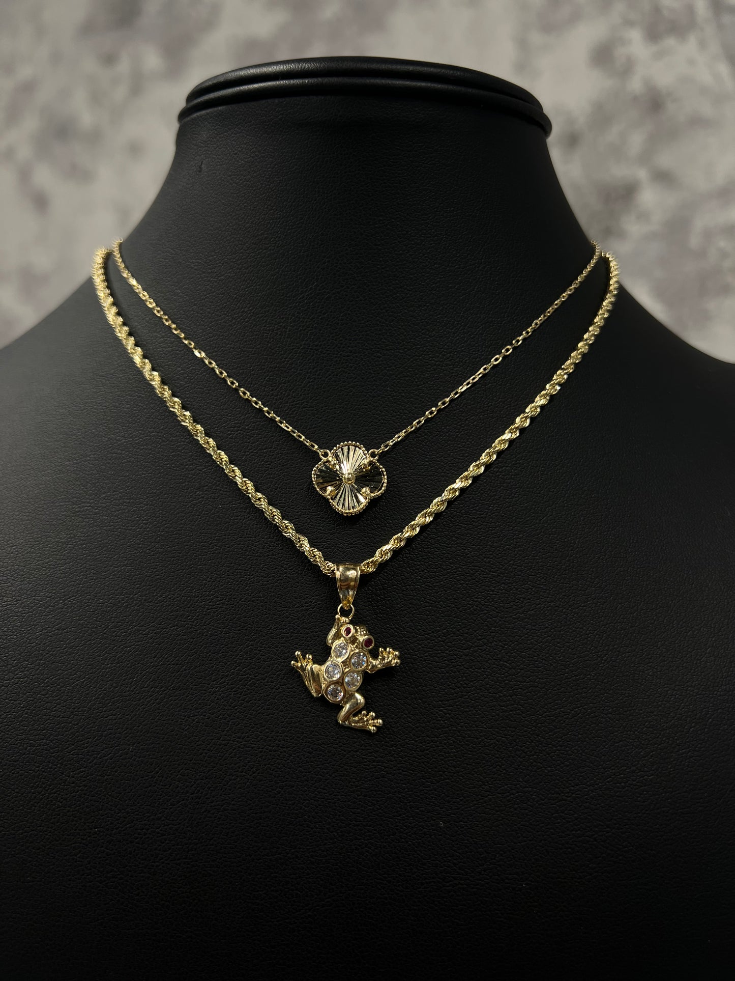 14K LUXURY NECKLACE AND HOLLOW ROPE CHAIN WITH FROG PENDANT