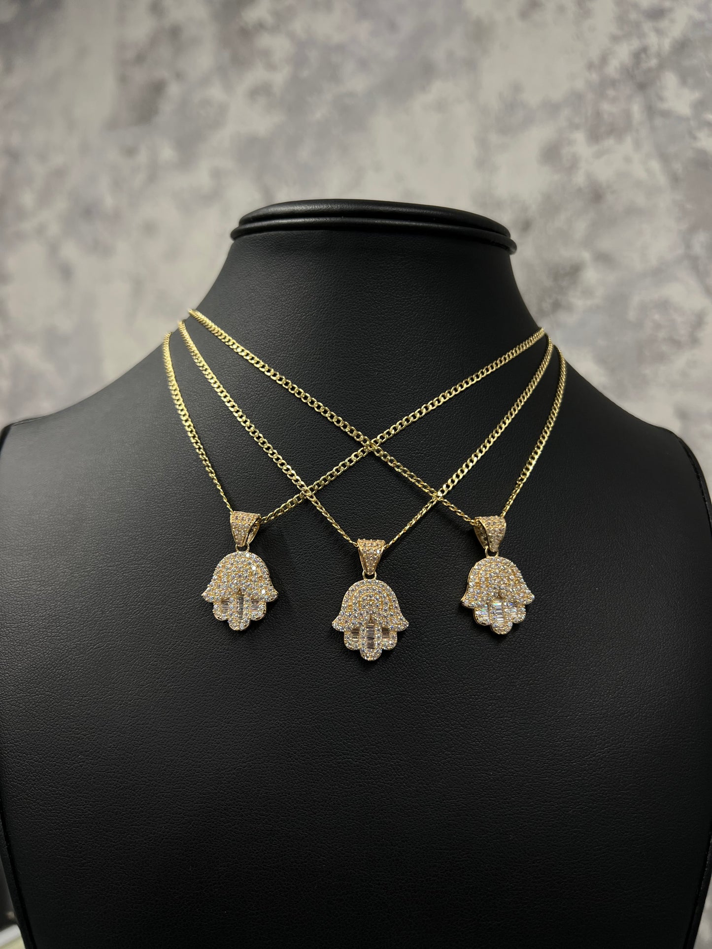 14K HOLLOW CUBAN CHAIN WITH HAMSA PENDANT