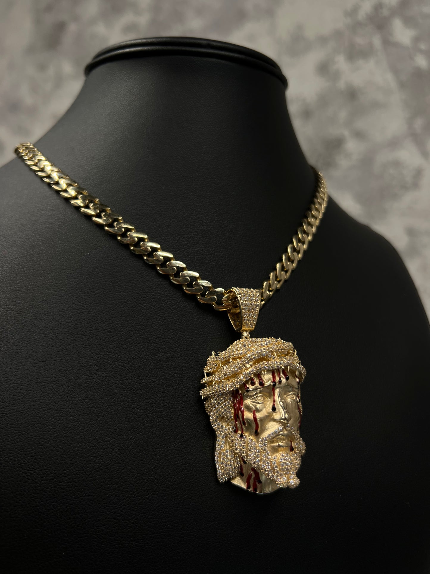 14K HOLLOW CHOCKER WITH JESUS PENDANT