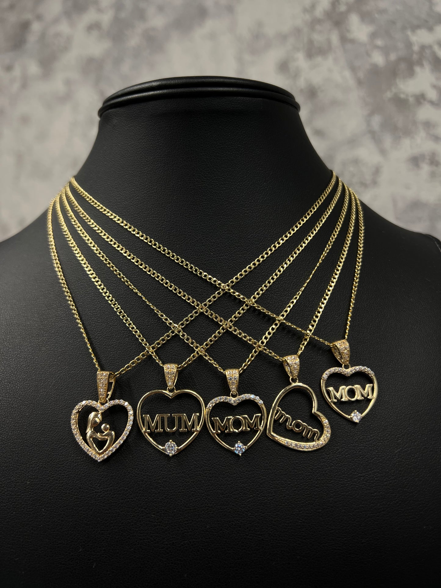14K HOLLOW CUBAN CHAIN WITH MOM PENDANT