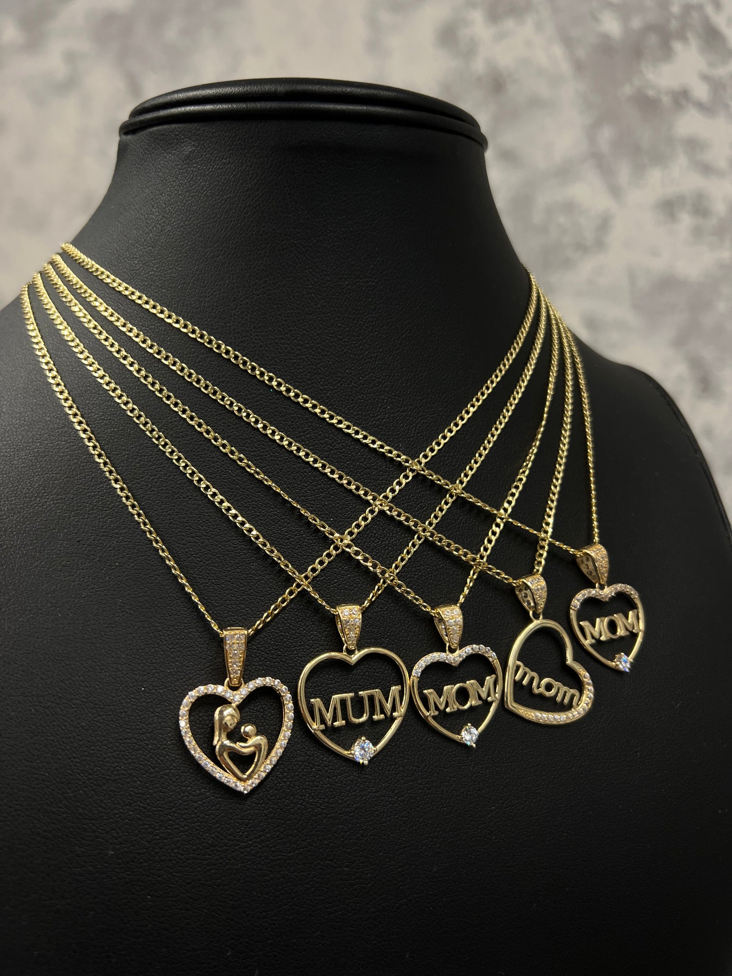 14K HOLLOW CUBAN CHAIN WITH MOM PENDANT