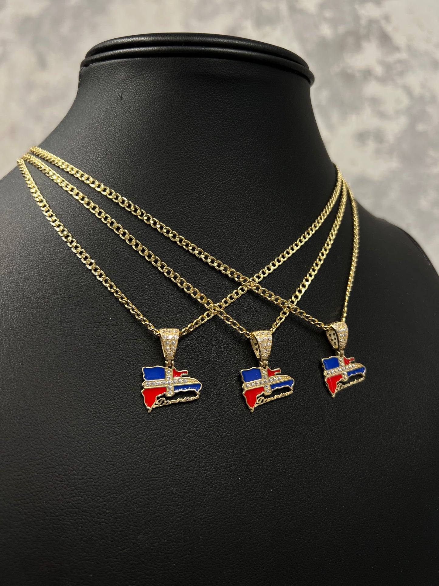 14K CUBAN CHAIN WITH DR PENDANT