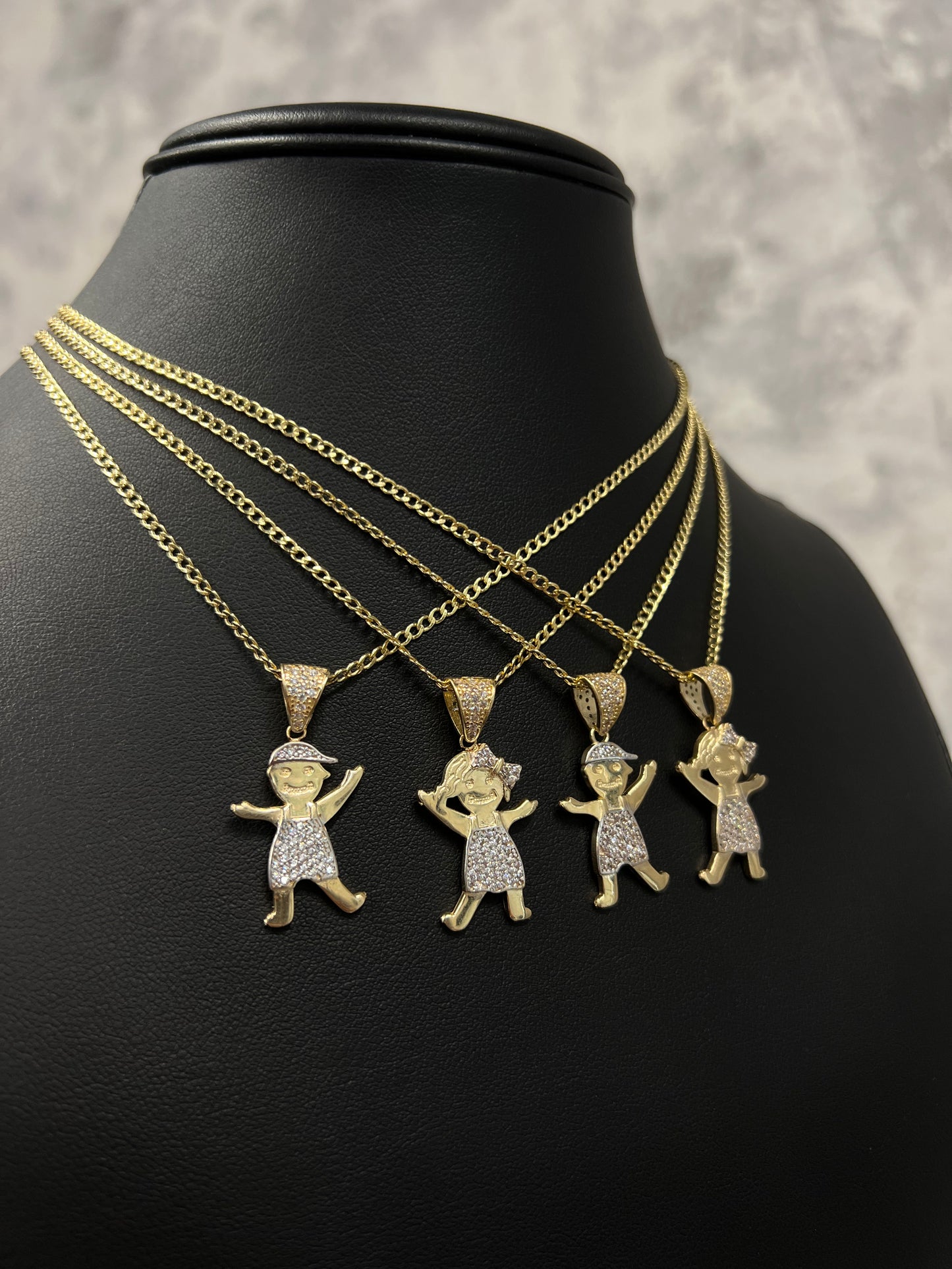 14K HOLLOW CUBAN CHAIN WITH GIRL-BOY PENDANT
