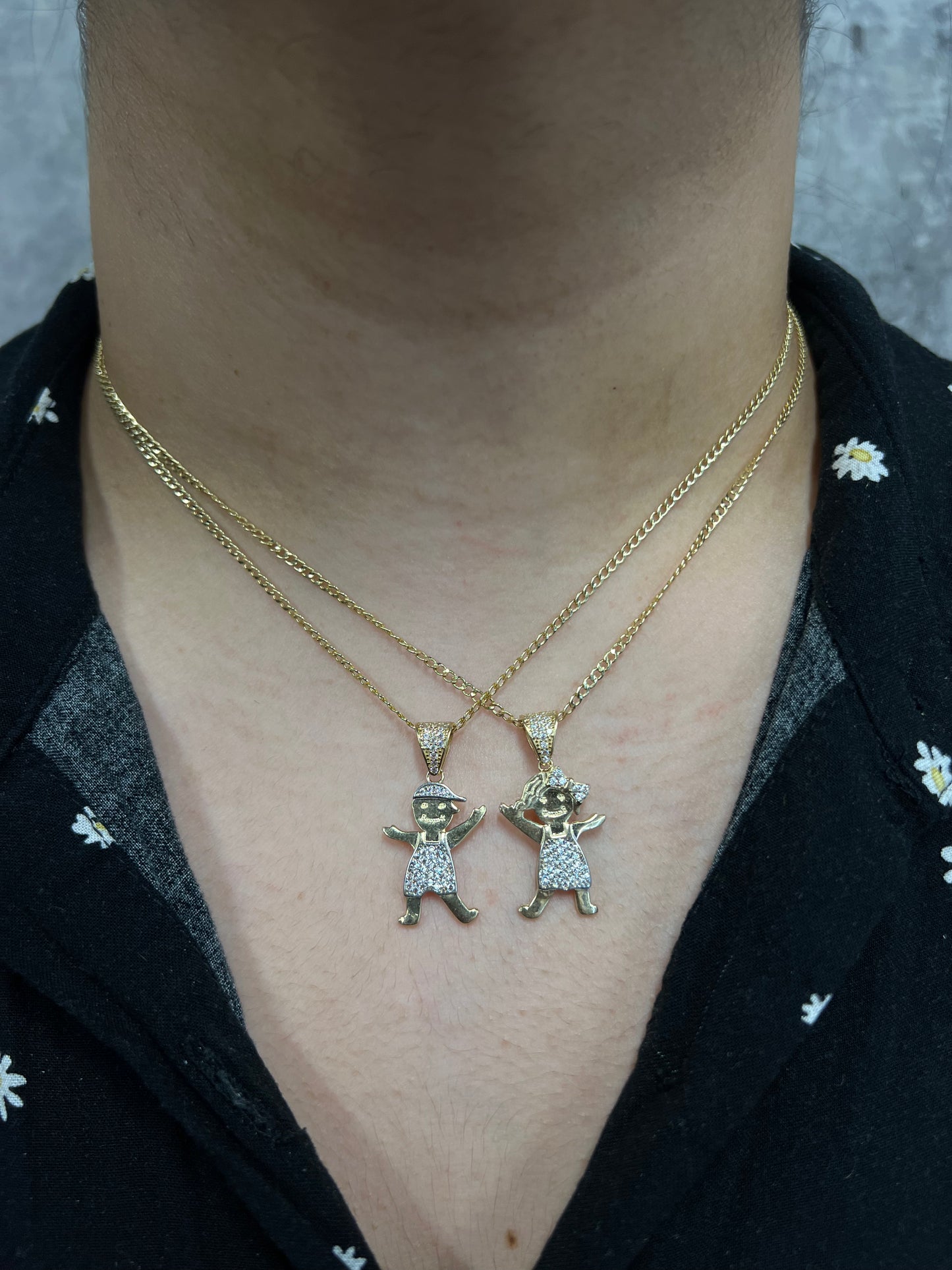 14K HOLLOW CUBAN CHAIN WITH GIRL-BOY PENDANT