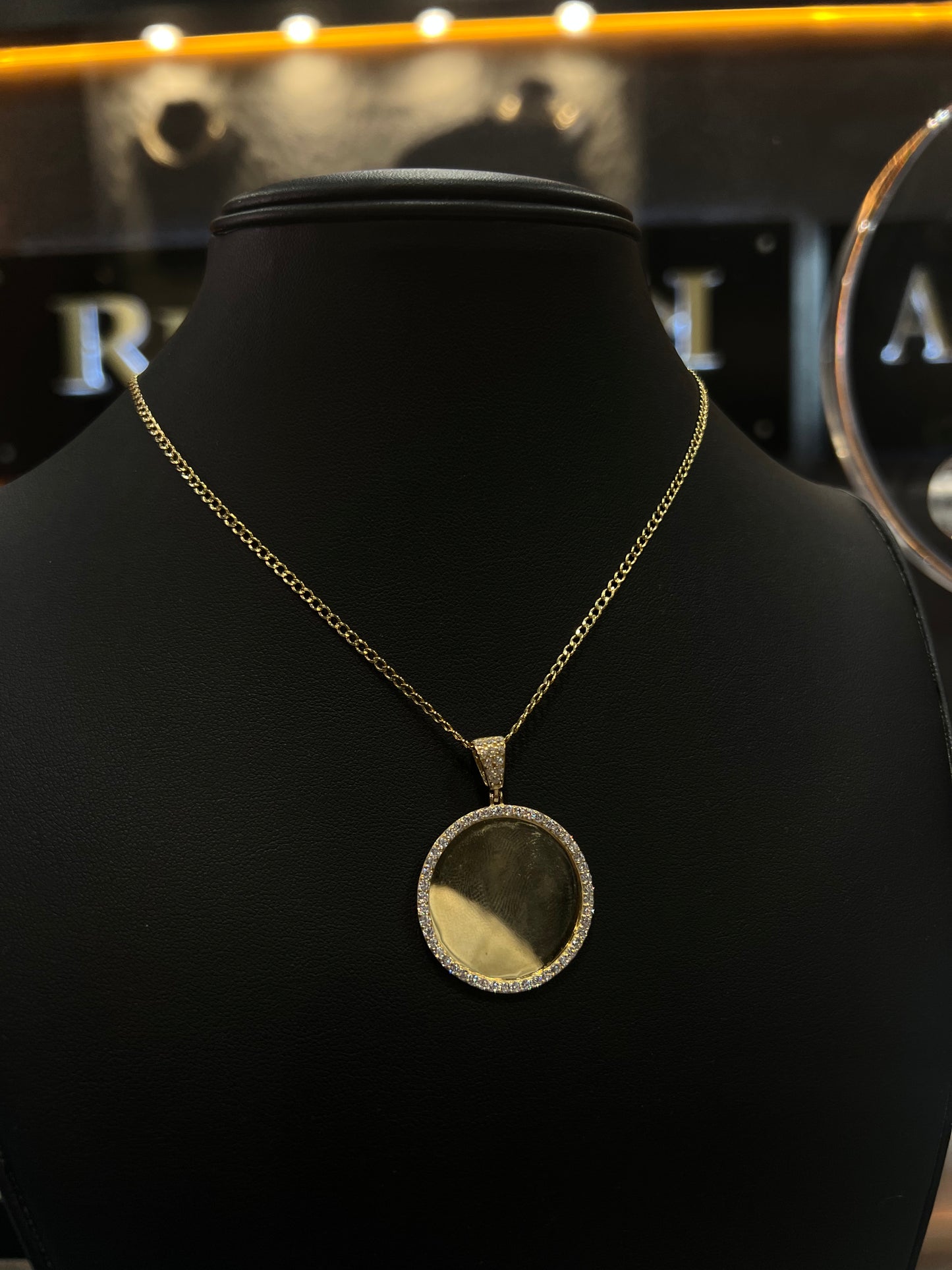 14K COMBINATION HOLLOW CUBAN CHAIN WITH PICTURE PENDANT