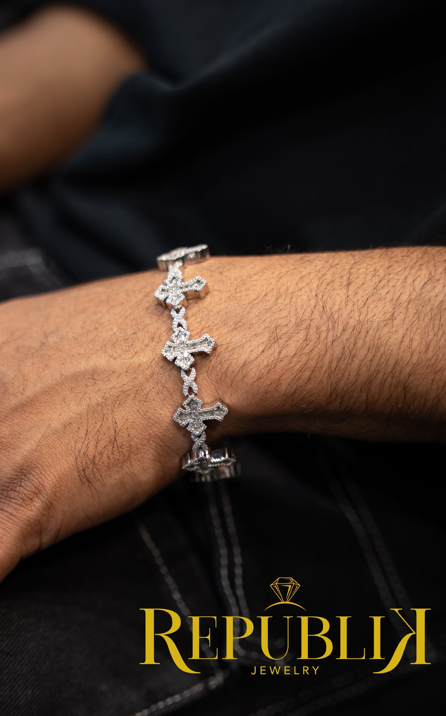 14K WHITE GOLD DIAMONDS CROSS BRACELET AND RING