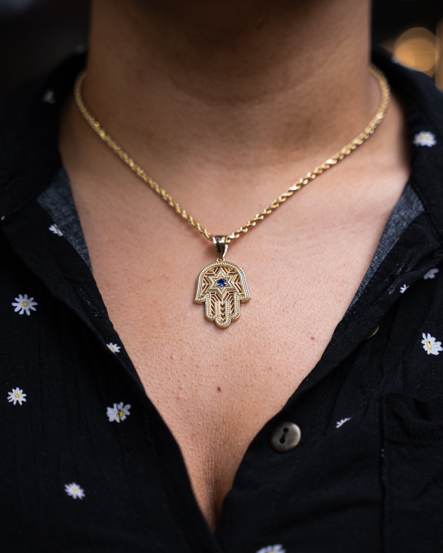 14K HOLLOW ROPE CHAIN WITH HAMSA PENDANT