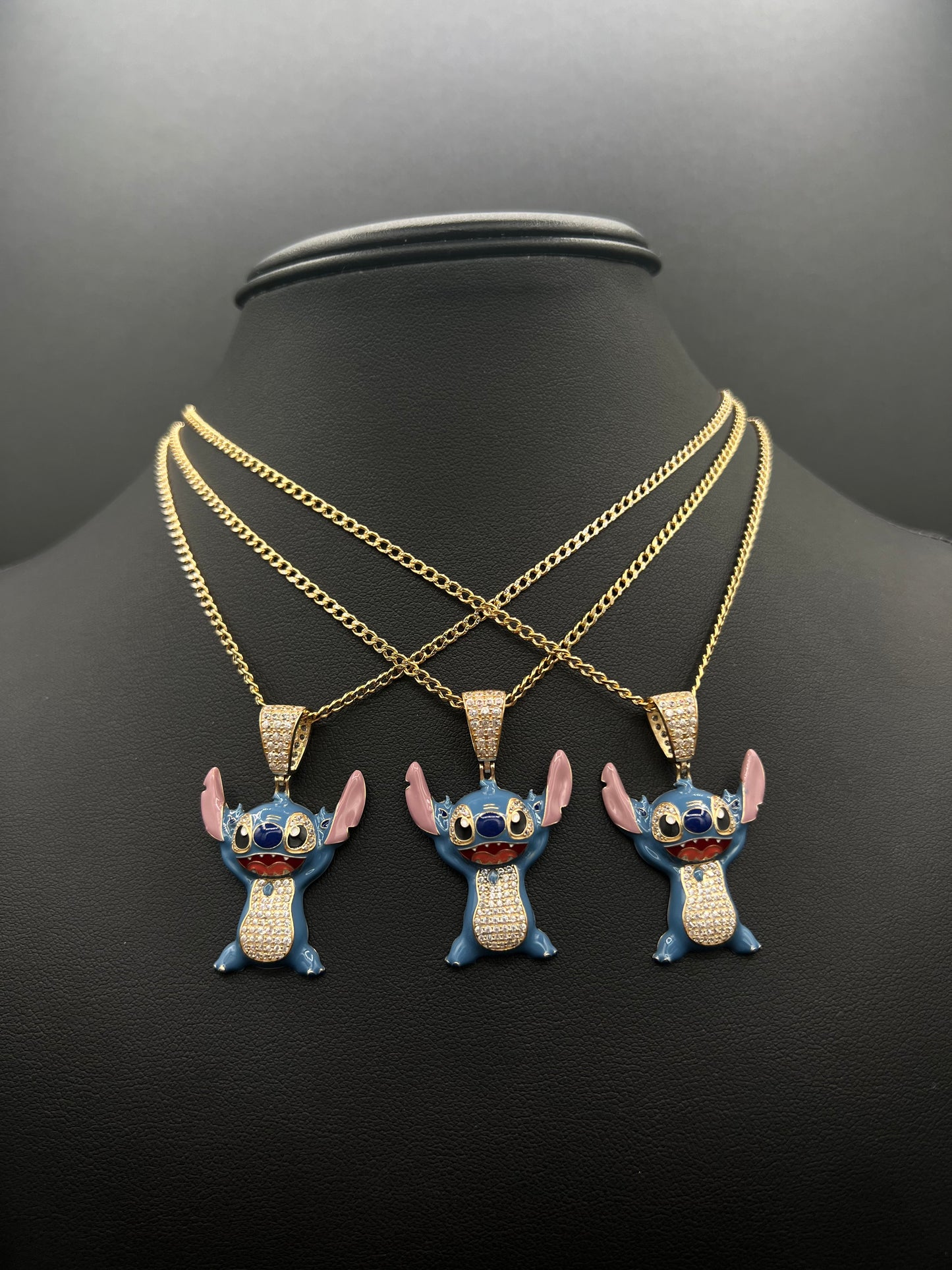 14K HOLLOW CUBAN CHAIN “ TWO TONES” AND STITCH PENDANT