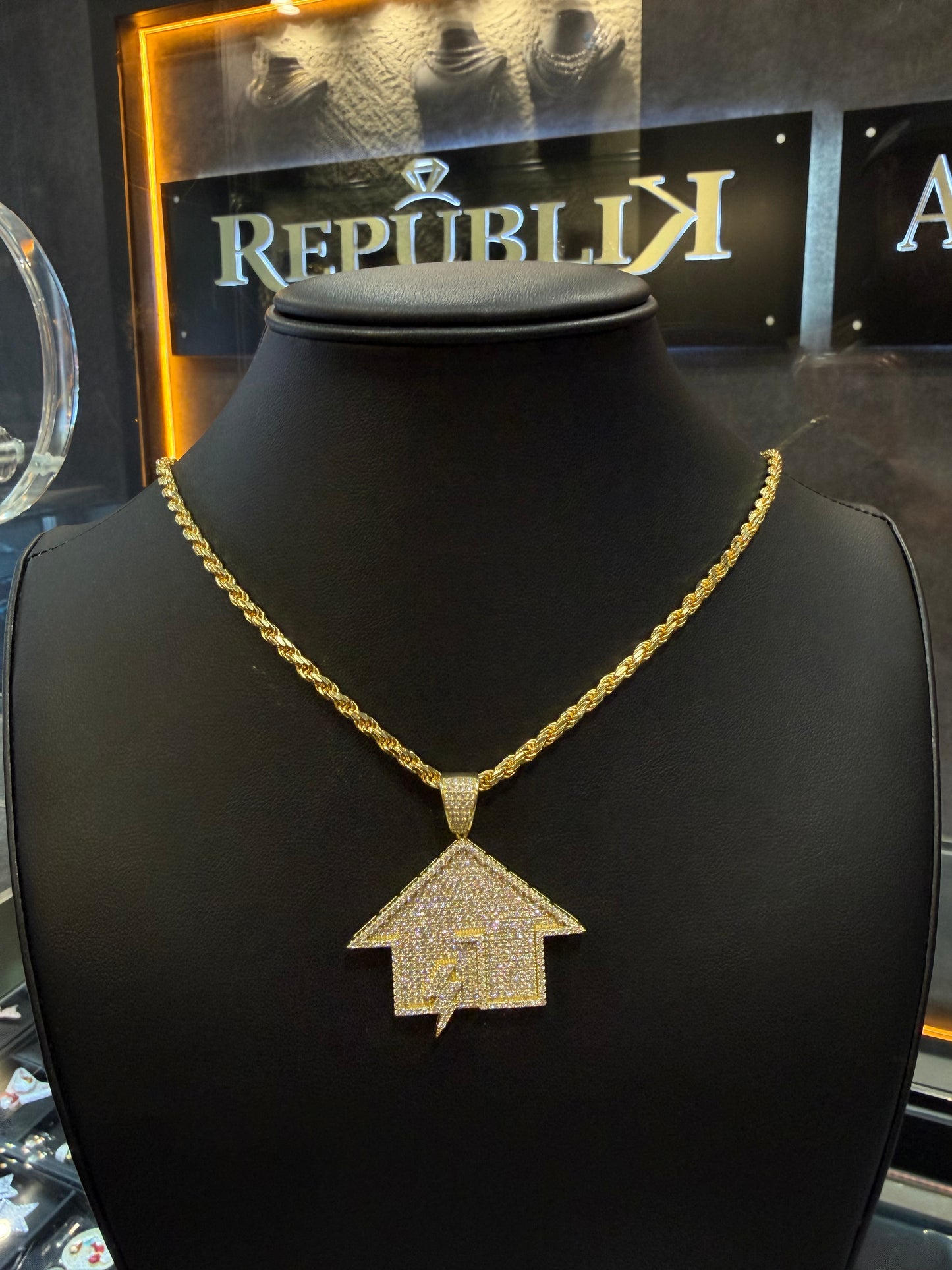925 TRAP HOUSE PENDANT + SOLID ROPE CHAIN YELLOW GOLDPLATED