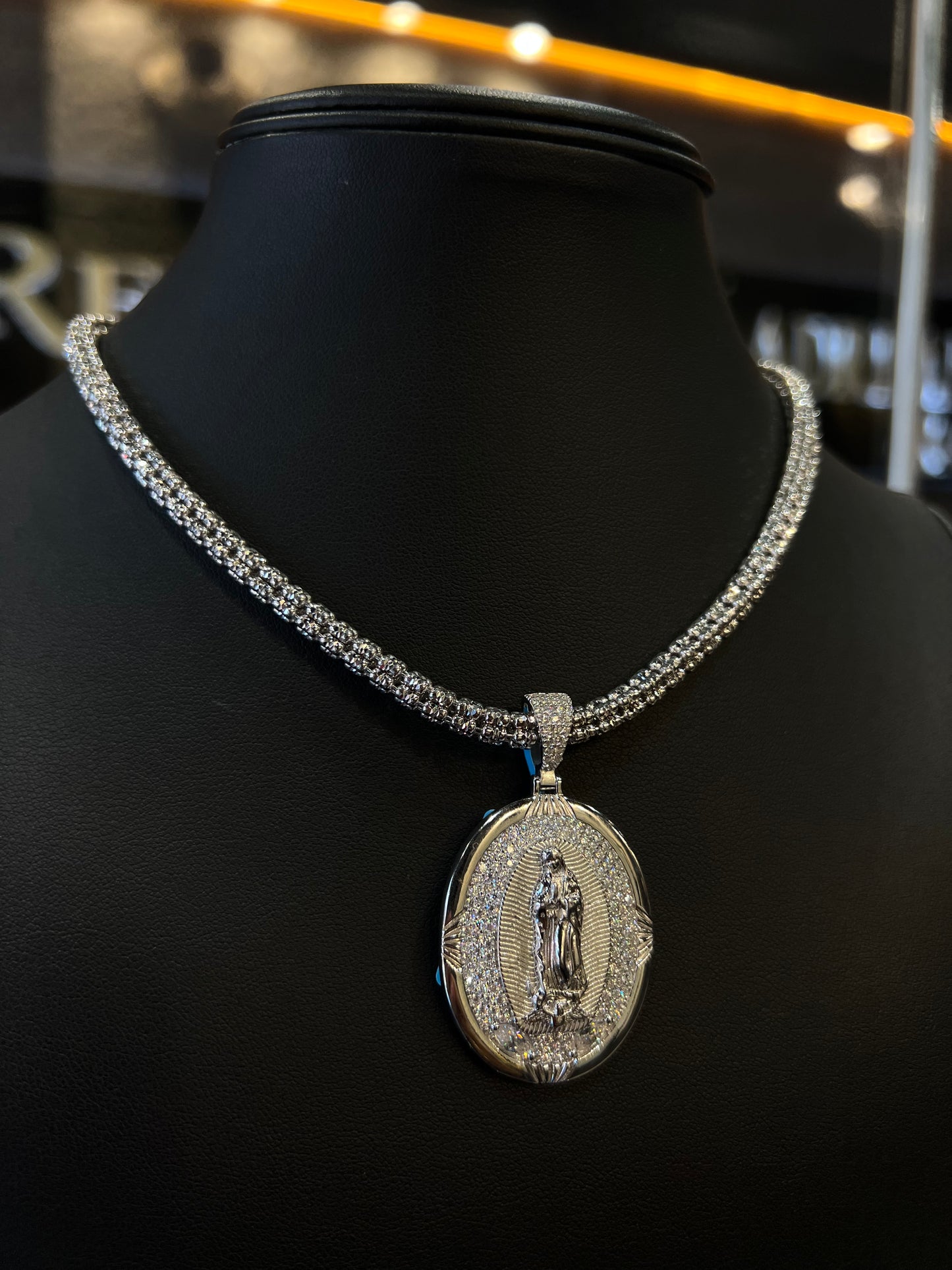 925 MOISSANITE PENDANT