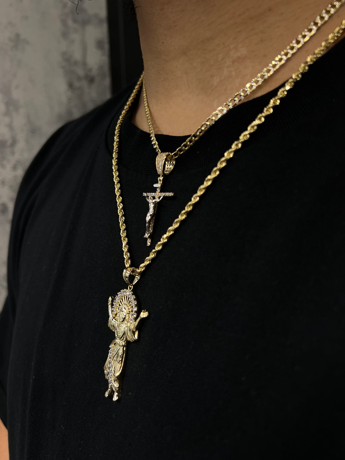 14k HOLLOW CUBAN WITH CROSS PENDANT + HOLLOW ROPE CHAIN WITH DIVINO NIÑO PENDANT