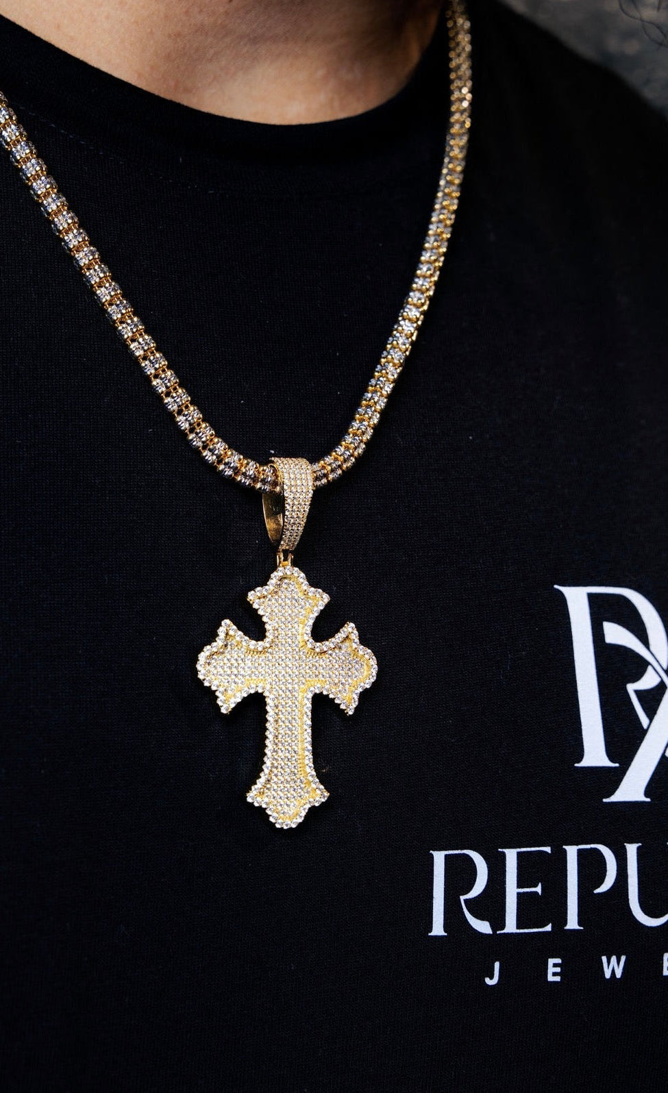 925 ICE CHAIN WITH CROSS PENDANT