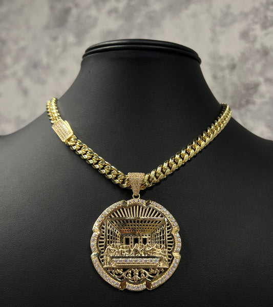 14K HOLLOW CHAIN WITH LAST SUPPER PENDANT