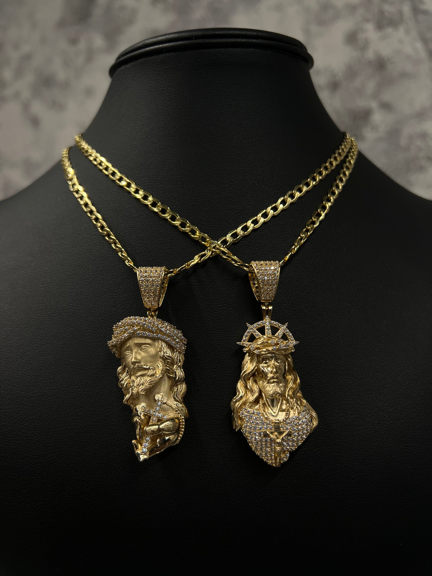14K HOLLOW CUBAN CHAIN WITH JESUS PENDANT
