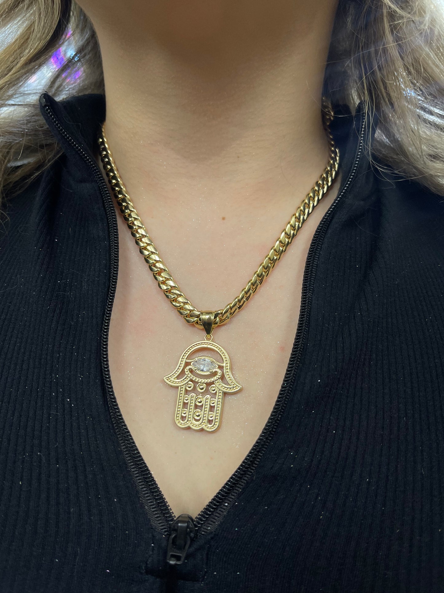 14K Hollow Chocker With Large Hamsa Pendant