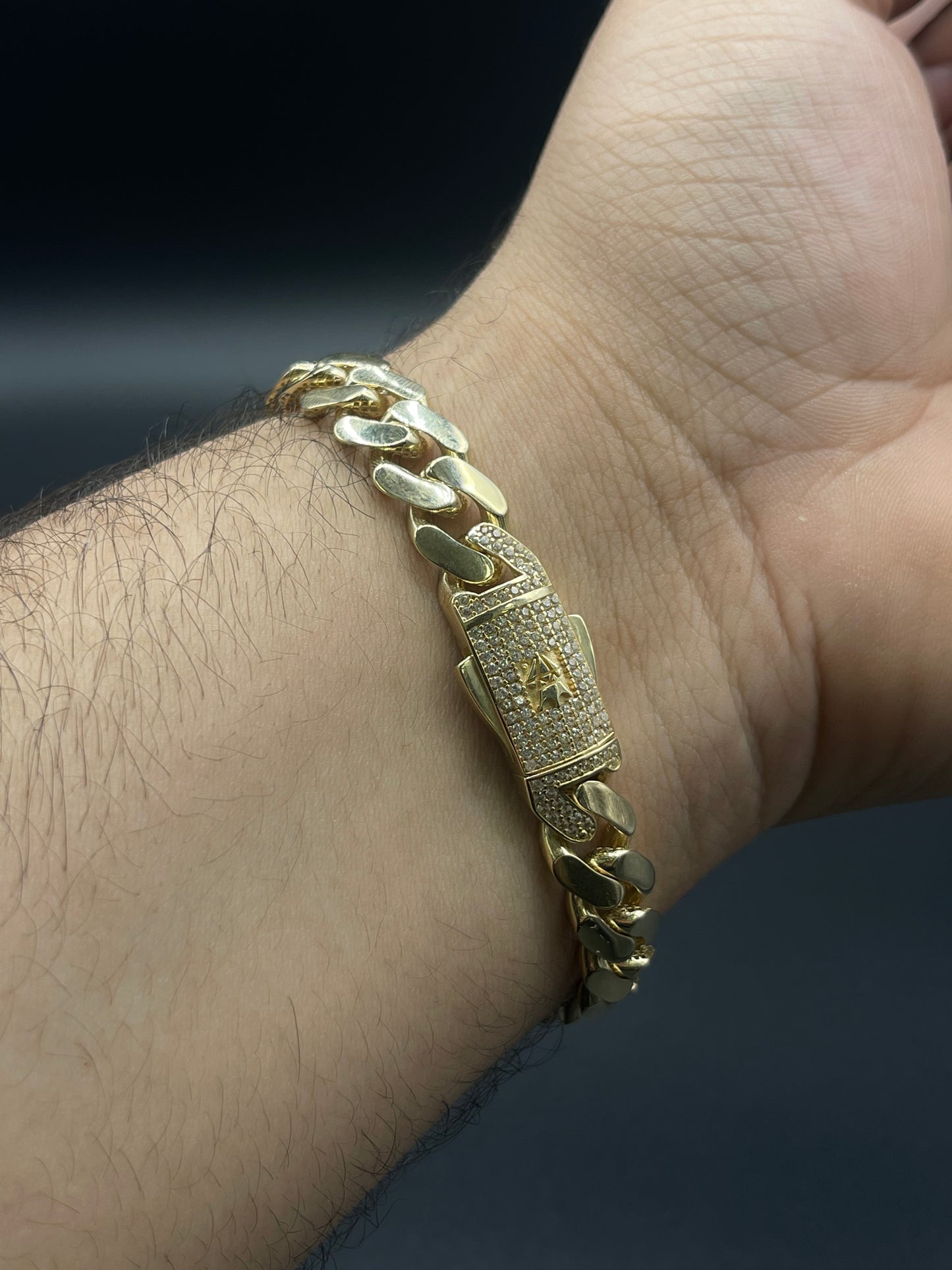 14K Hollow Bracelet 9MM