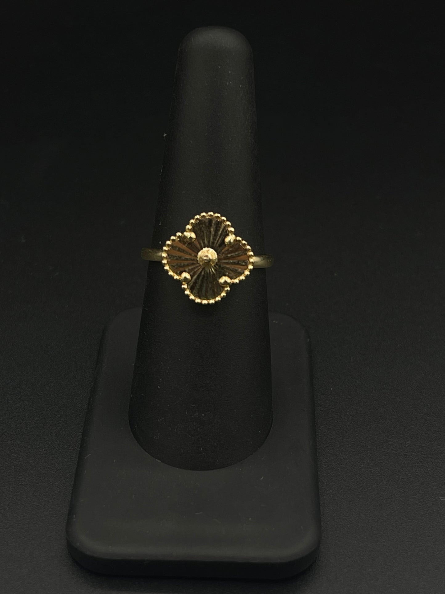 YELLOW GOLD CLOVER RING